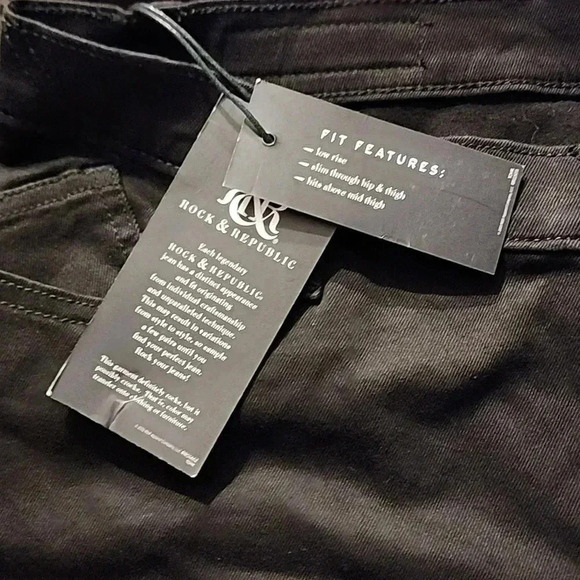 Rock and Republic Black Distressed Shorts NWT - Picture 4 of 6